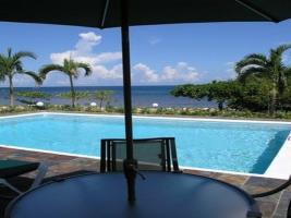 3 Bedroom Waterfront Villa With Pool - Runaway Bay Eksteriør billede